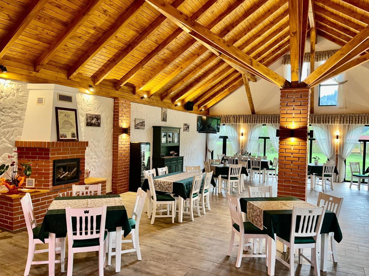 Biotour Camping & Restaurant Ghimeş-Făget Eksteriør billede