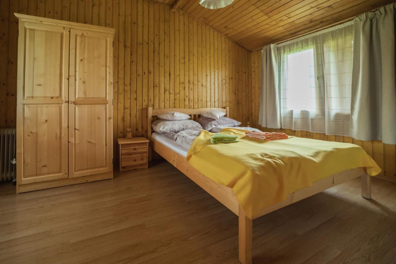 Biotour Camping & Restaurant Ghimeş-Făget Eksteriør billede