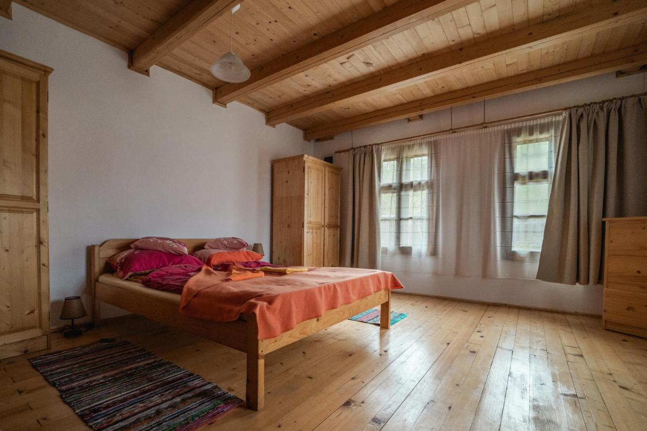 Biotour Camping & Restaurant Ghimeş-Făget Eksteriør billede