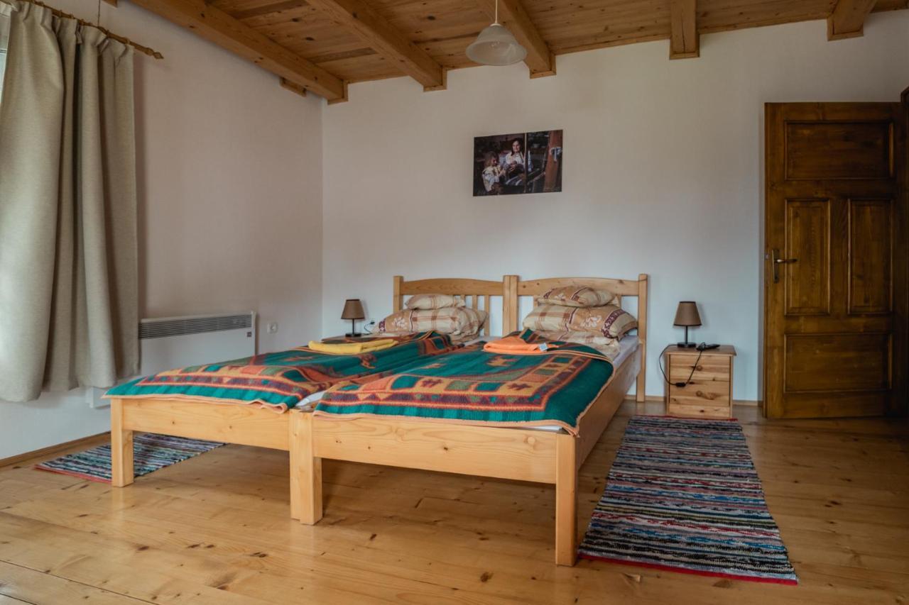 Biotour Camping & Restaurant Ghimeş-Făget Eksteriør billede