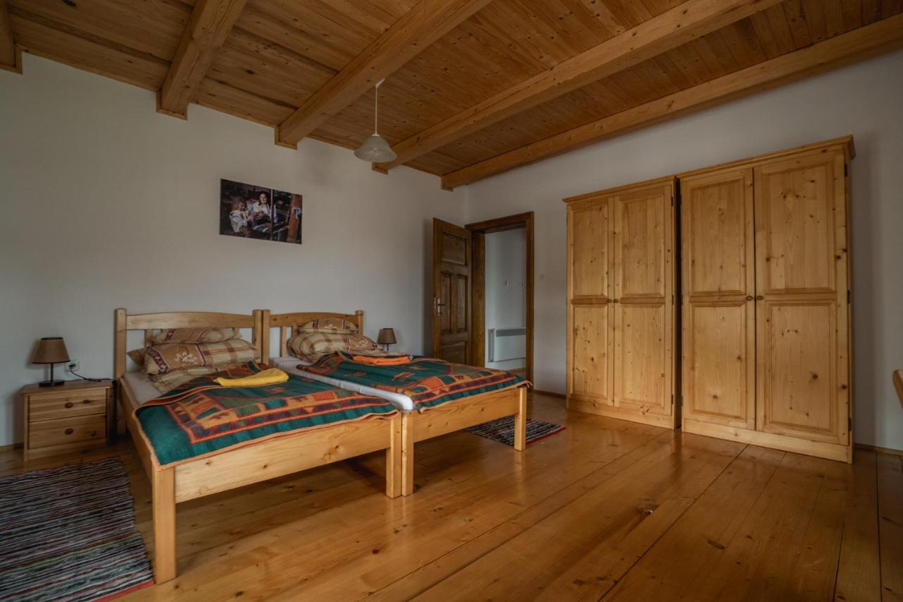Biotour Camping & Restaurant Ghimeş-Făget Eksteriør billede