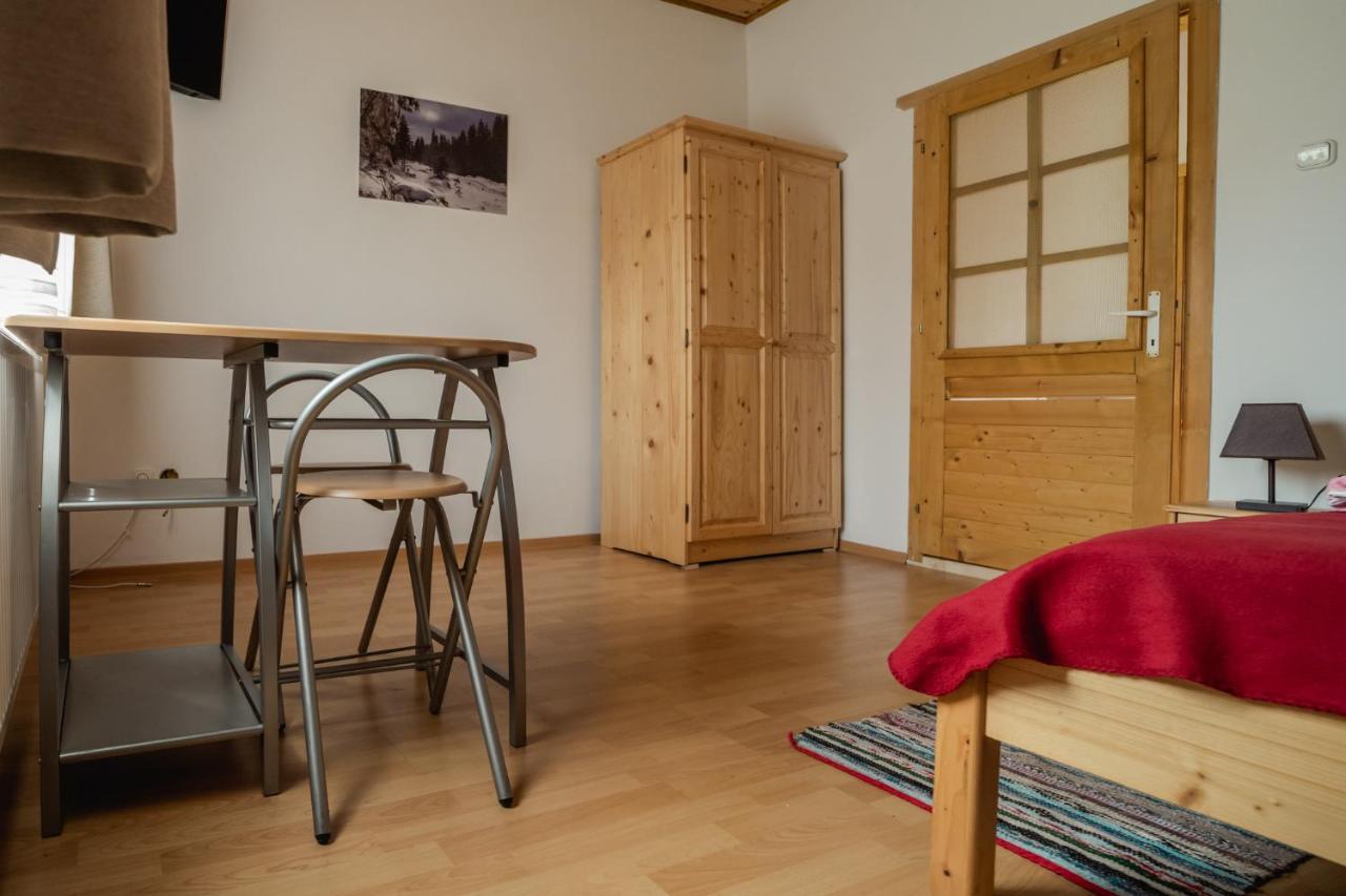 Biotour Camping & Restaurant Ghimeş-Făget Eksteriør billede