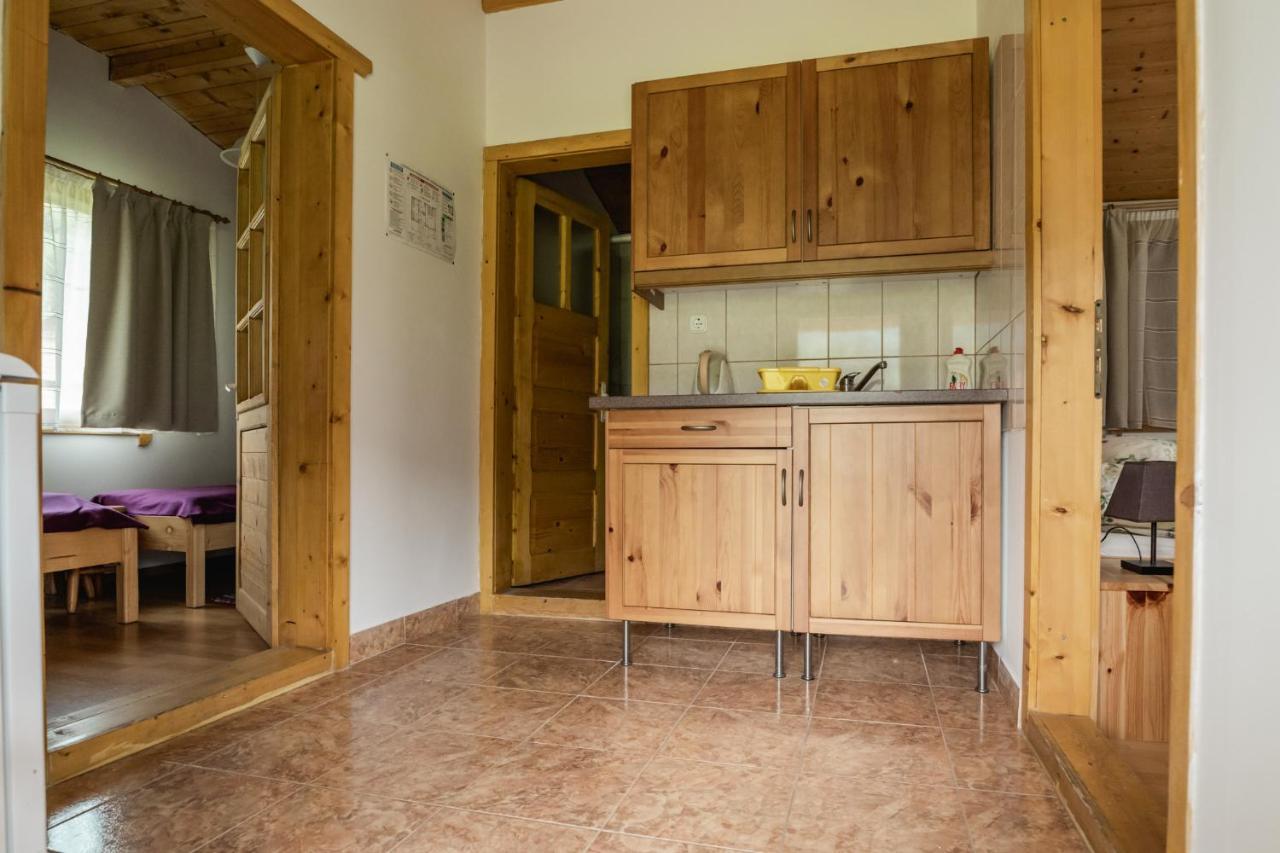 Biotour Camping & Restaurant Ghimeş-Făget Eksteriør billede