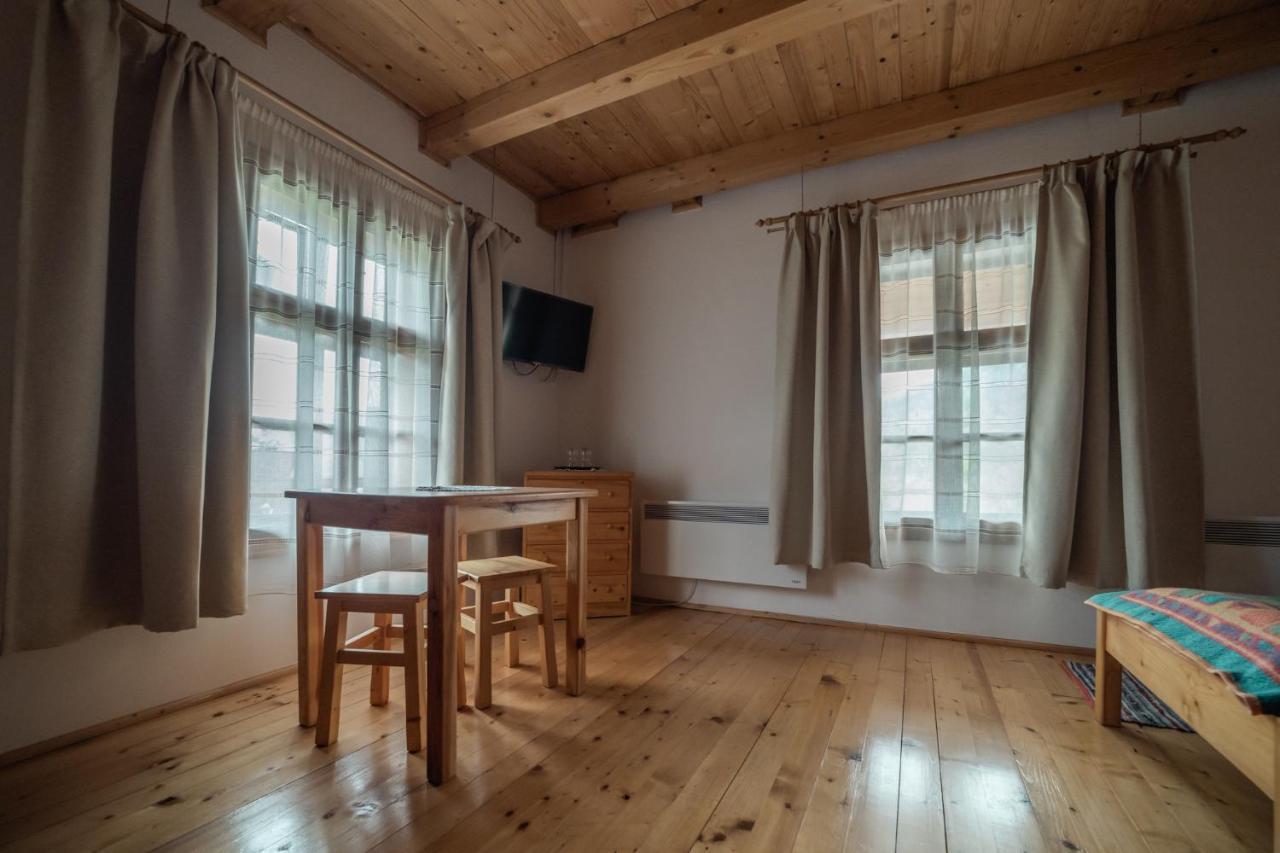 Biotour Camping & Restaurant Ghimeş-Făget Eksteriør billede