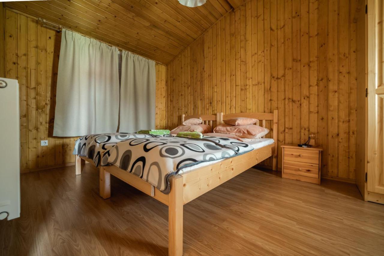 Biotour Camping & Restaurant Ghimeş-Făget Eksteriør billede