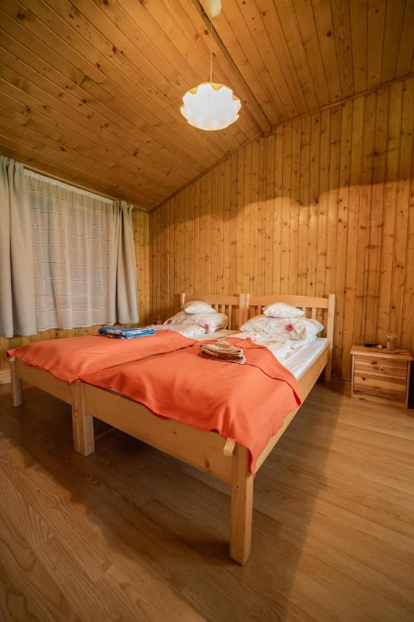 Biotour Camping & Restaurant Ghimeş-Făget Eksteriør billede