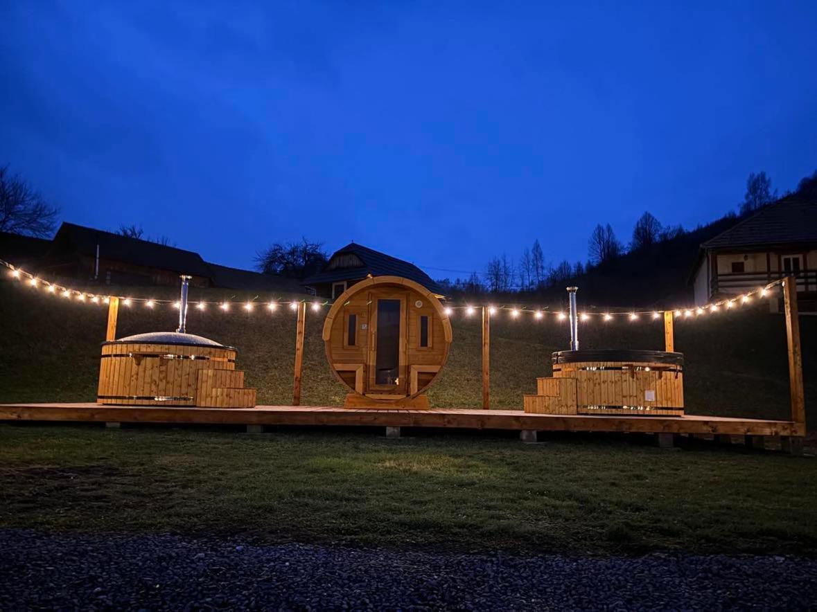 Biotour Camping & Restaurant Ghimeş-Făget Eksteriør billede